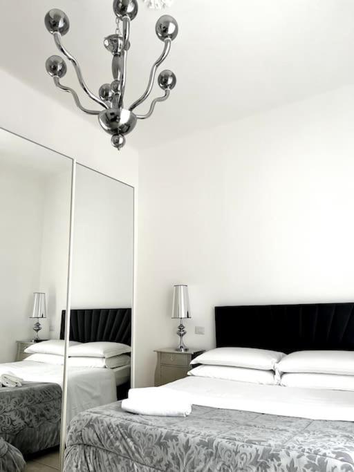 Hotel Virginia Apartaments - Stazione Termini Rom Exterior foto
